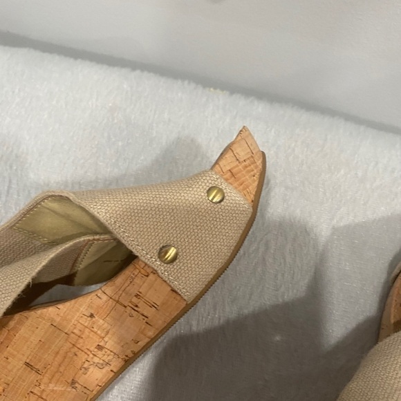 LUCKY Brand cork wedges Stretch Straps Rivots - Picture 7 of 7